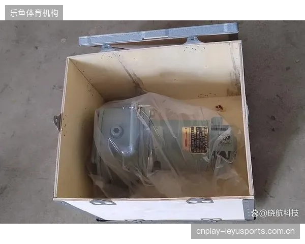数据显示，通过了严苛冲击破坏测试的防坠器，其平均更换周期从3年延长至5年，为大型岩馆节省20%的硬件开支
